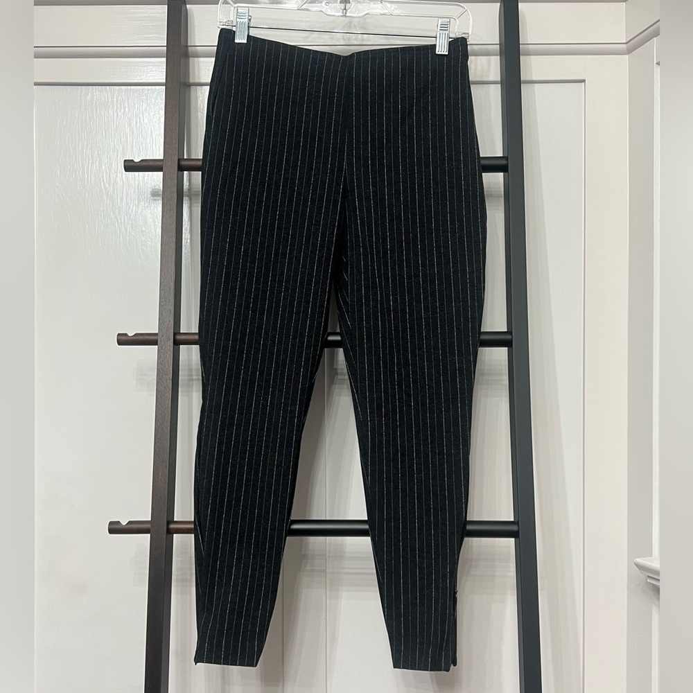 Gap pinstripe legging.
